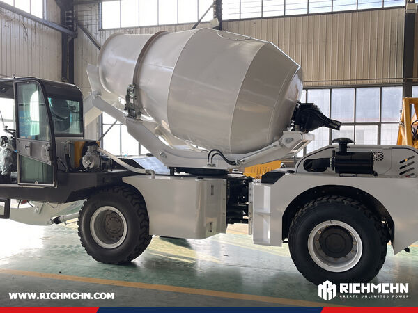 20241204_Mozambique 1 Unit HONGYUAN Self Loading Mixer Truck HY-350(Harper Zhang OM2024I0177D) (5).jpg
