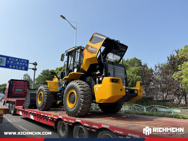 20241001_UAE_1 unit LIUGONG CLG856H Crawler Exvavator(Jane Yin OM2024D0089H) (3).jpg