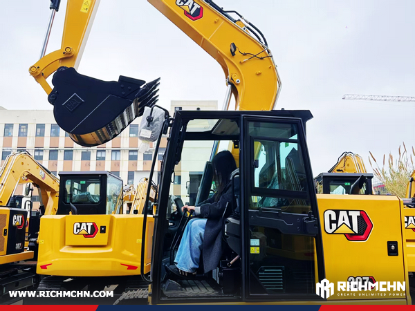 RICHMCHN Team Visits Suzhou Factory for Vlog Production