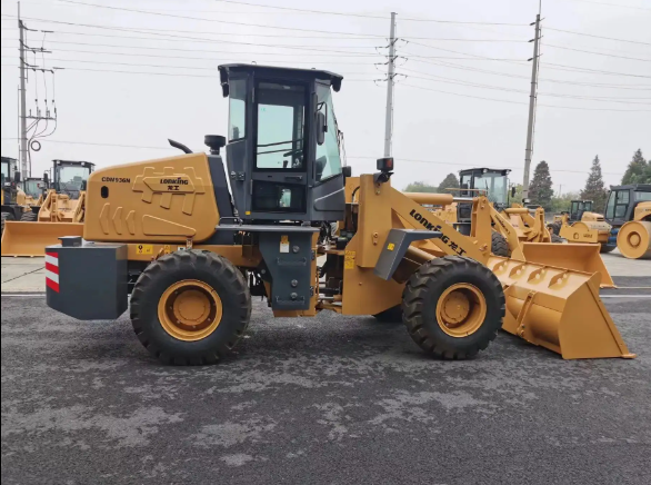 Argentina - 3 Units LONKING 3TON CDM833H Wheel Loaders & 2 2TON CDM936N wheel loaders