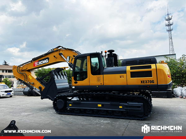 Marshall Islands - 1 Unit XCMG XE370G Crawler Ecavator