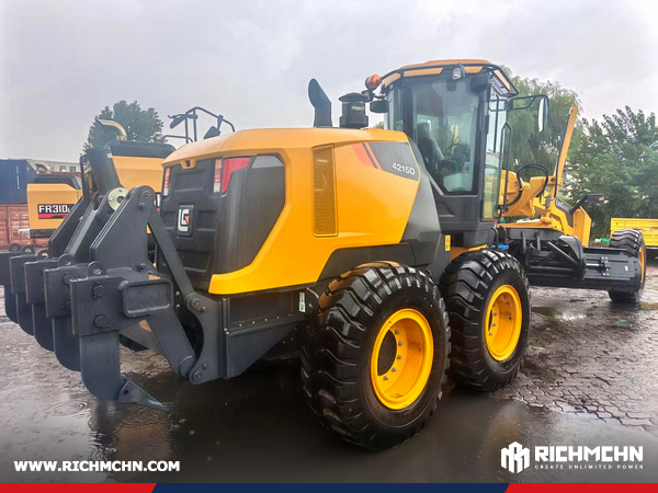 Peru - 1 Unit CAT 320G Hydraulic Excavator & 1 LIUGONG CLG4215D & 1 CLG766A Backhoe Loader & FL1204-1 Farm Tractor