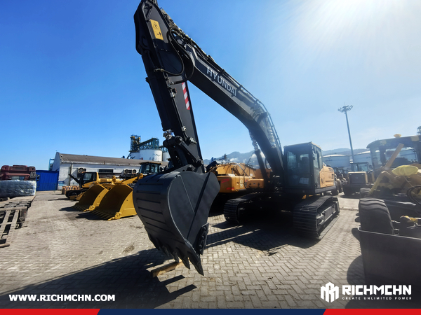 Algeria - 1 Unit HYUNDAI HX340HD Crawler Excavator