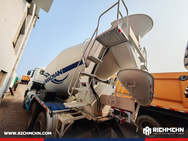 Algeria - 2 Units SHACMAN F2000 Mixer Truck