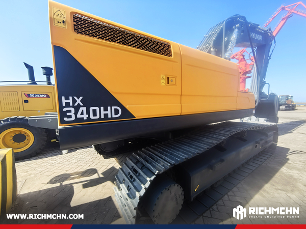 Algeria - 1 Unit HYUNDAI HX340HD Crawler Excavator