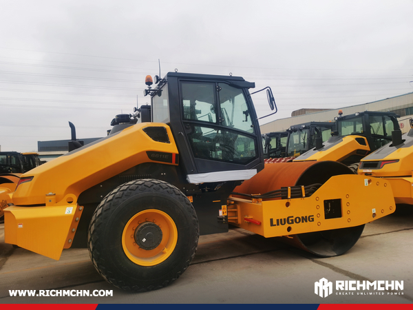 Costa Rica - 1 Unit LIUGONG CLG6611E Road Roller & 1 9017FZTSG4 Excavator