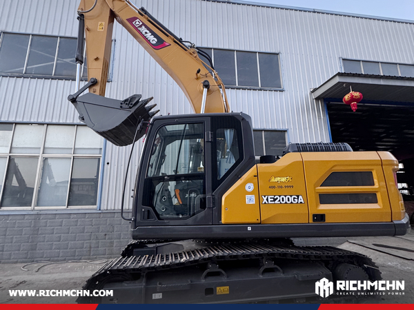 Serbia - 1 Unit XCMG XE200GA Excavator & 1 XE968 Wheel Loader