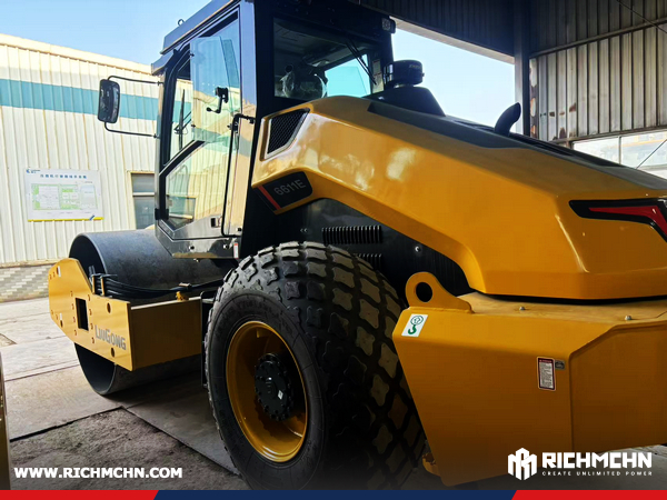 Costa Rica - 1 Unit LIUGONG CLG6611E Road Roller & 1 9017FZTSG4 Excavator