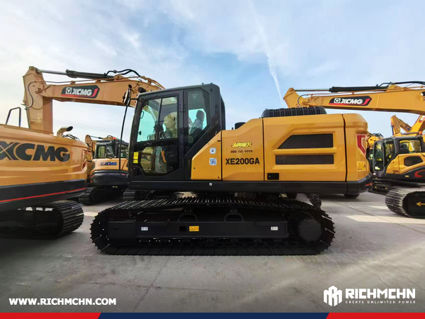 Serbia - 1 Unit XCMG XE200GA Excavator & 1 XE968 Wheel Loader